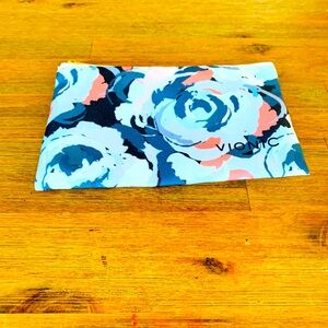 Vionic floral cosmetic zippered bag travel